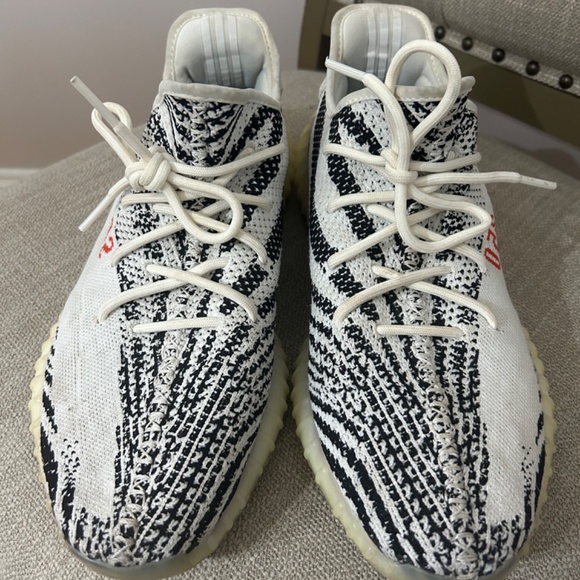 YEEZY BOOST 350 V2 - Picture 5 of 7